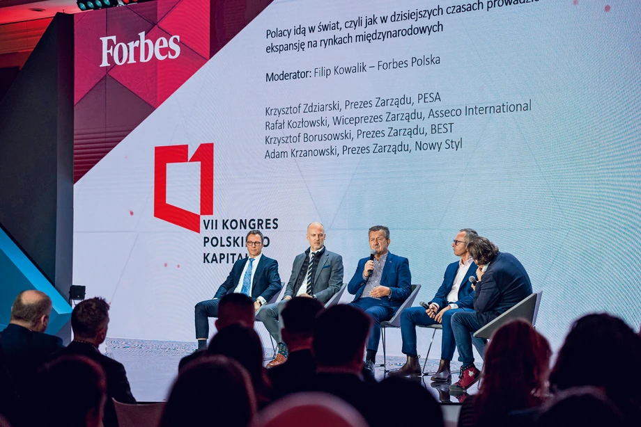 Od lewej: Izabela Olszewska (GPW), Michał Perlik (PKN ORLEN), Tomasz Bardziłowski (Ipopema Securities), Jacek Leonkiewicz (TDJ Equity), Paweł Marchewka (Techland) i Krzysztof Krawczyk (CVC Capital Partners) dyskutowali na temat finansowania inwestycji na rynkach kapitałowych.