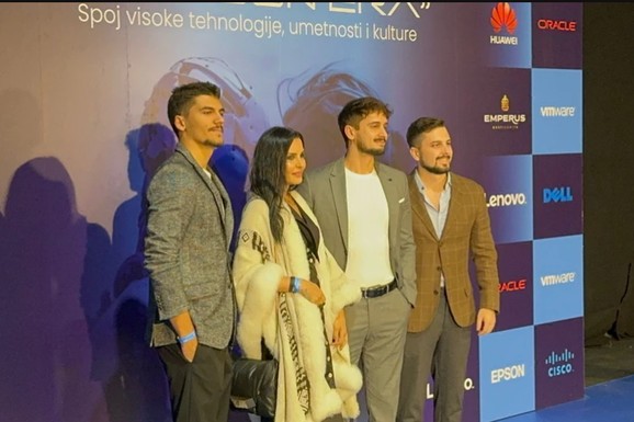 IZ TRI BRAKA IMA TROJICU SINOVA Ovo su naslednici Elene Karaman: Ponosna je na njih, a najmlađi sada ulaže u visoko obrazovanje (FOTO)
