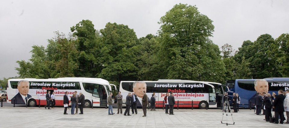 WARSZAWA AUTOKAR WYBORCZY KACZYŃSKI