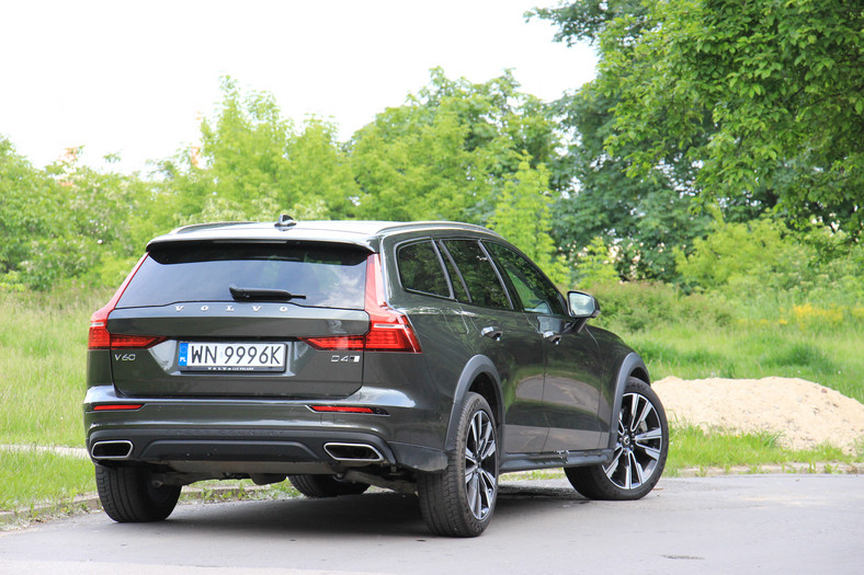 Volvo V60 Cross Country