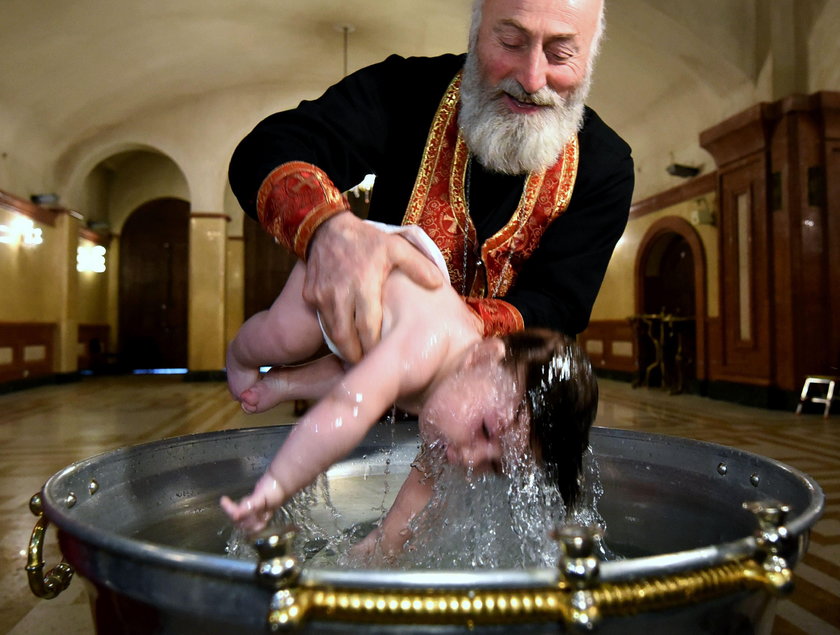 Niezwykły chrzest dzieci w Gruzji