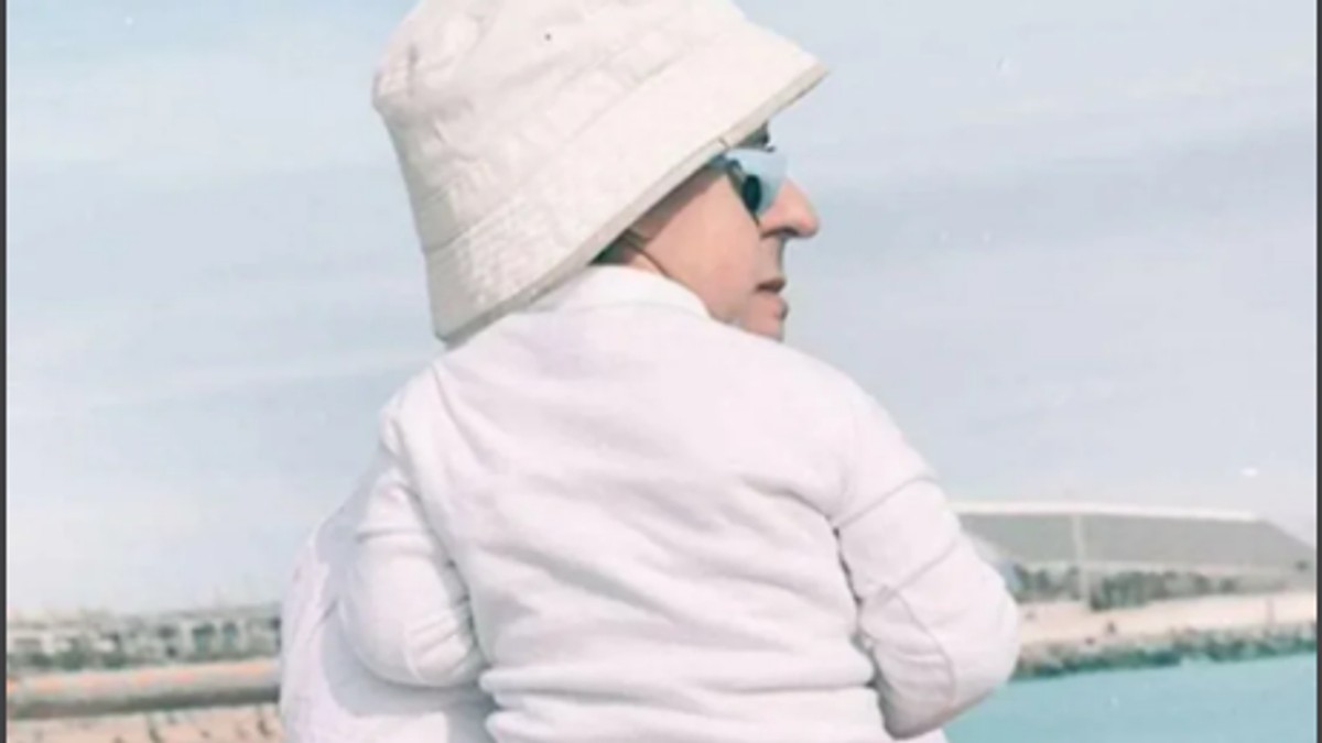 Pogledajte pažljivo: Ova slika bebe i muškarca će vas naterati da pogledate ponovo!