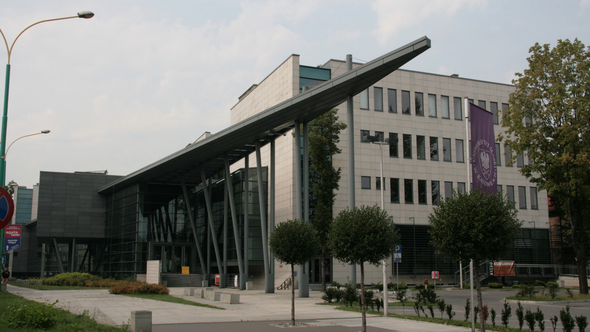 W tym roku rozpocznie się budowa nowej siedziby Wydziału Radia i Telewizji Uniwersytetu Śląskiego w Katowicach. Powstanie na terenie projektowanej w centrum Katowic, dzielnicy akademickiej - poinformował w środę rzecznik prasowy uczelni Jacek Szymik-Kozaczko.