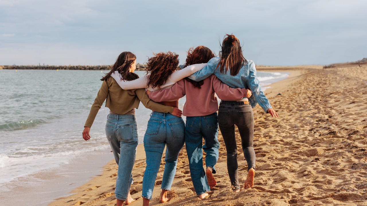 Proste antidotum na sztywną hierarchię w grupie. Według naukowców działa i u kobiet, i u samic goryla