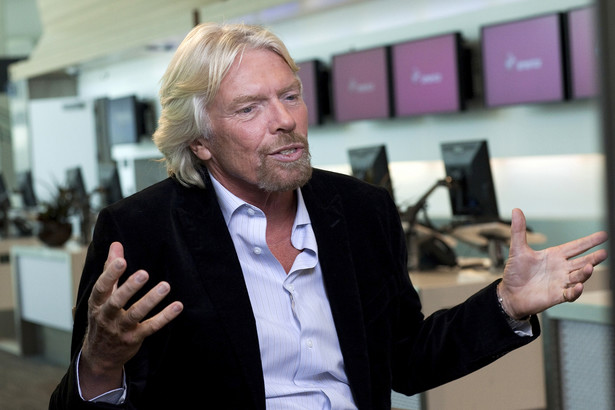 Richard Branson, założyciel i prezes Virgin Group Ltd., podczas wywiadu telewizyjnego dla Bloomberg'a w San Francisco, Kalifornia, USA