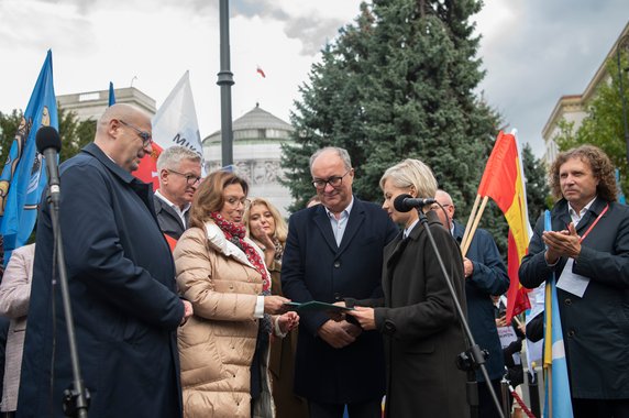 Jacek Jaśkowiak wziął udział w proteście samorządów w Warszawie  fot. E. Lach/UM Warszawa