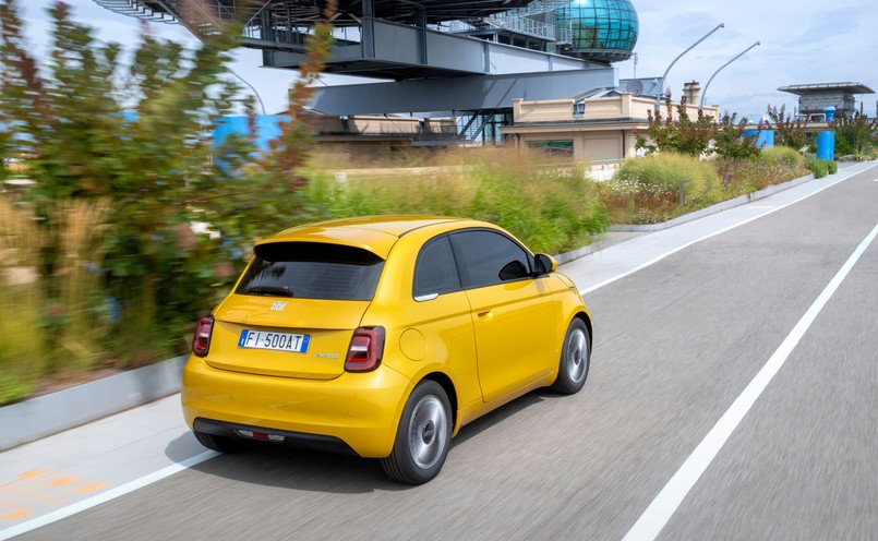 Nowy Fiat 500 Hybrid