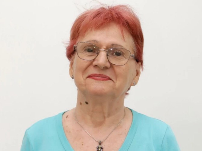 Radojka ima 78  godina, a nakon naše transformacije izgleda bar dve decenije mlađe