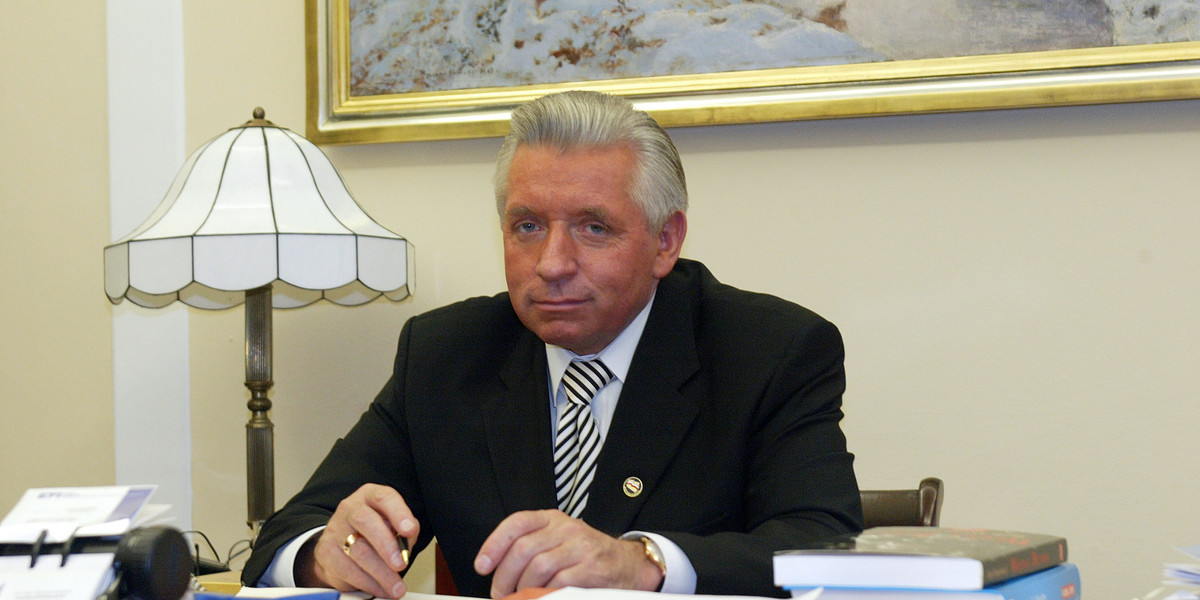 ANDRZEJ LEPPER