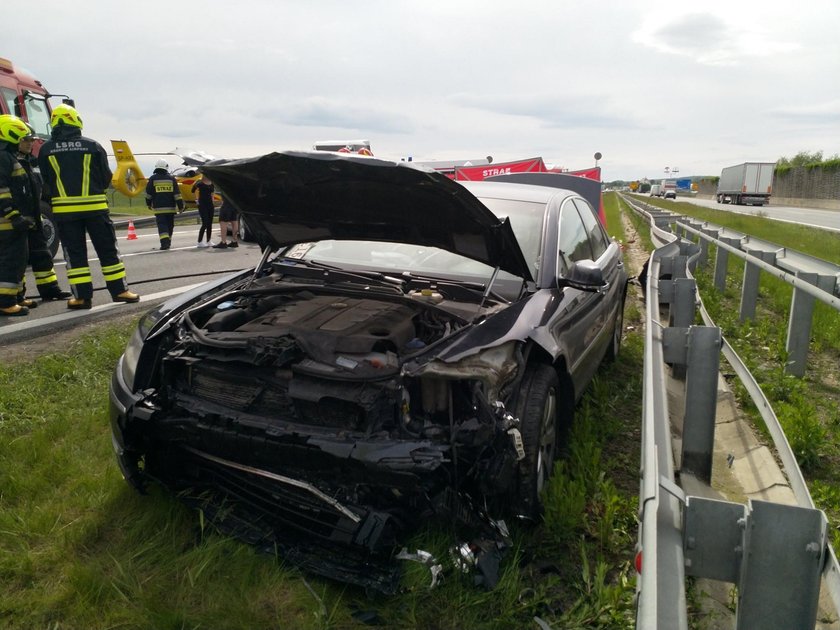 Karambol na A4. Nie żyje jedna osoba