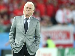 Beenhakker zmienia plany