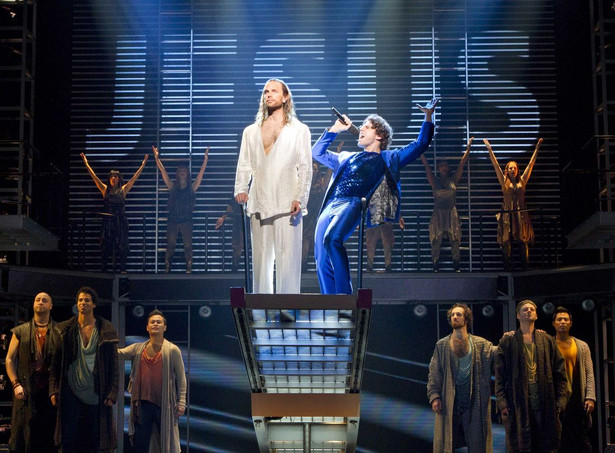Broadway kusi wiernych musicalami o tematyce religijnej