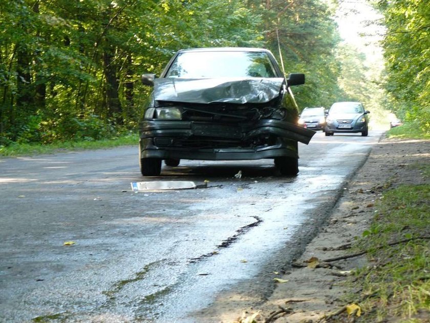 Wypadek! Zepchnął ciężarną do rowu