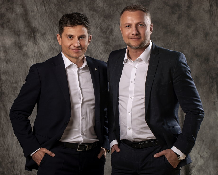 Prezes Marek Cichewicz i Tomasz Salski, główny akcjonariusz Grupy Klepsydra.