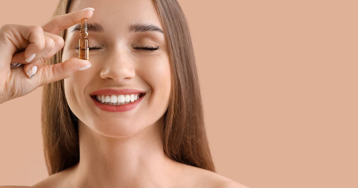 7-dniowa kuracja ampułkach to bestseller. Daje naturalny efekt liftingu, eliminuje zmarszczki, linie i „kurze łapki”