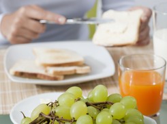 Powody, dla których warto jeść obfite śniadanie?