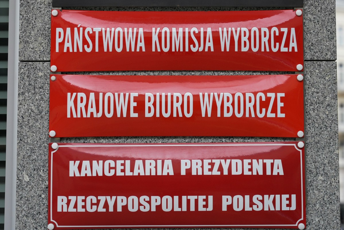 Minął czas na zgłaszanie kandydatów na prezydenta. Oto lista zarejestrowanych