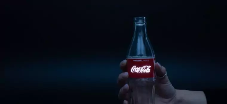 Polacy stworzyli świecące butelki. Ich pomysł wykorzystała Coca-Cola