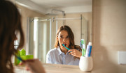  Czy należy myć zęby przed, czy po śniadaniu? Ekspert wyjaśnia 