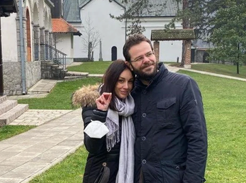 Gledali smo ga u "Ranjenom Orlu" sa Slobodom, a onda NAPUSTIO KARIJERU I POSTAO SVEŠTENIK - njihov emotivni susret se prepričavao!