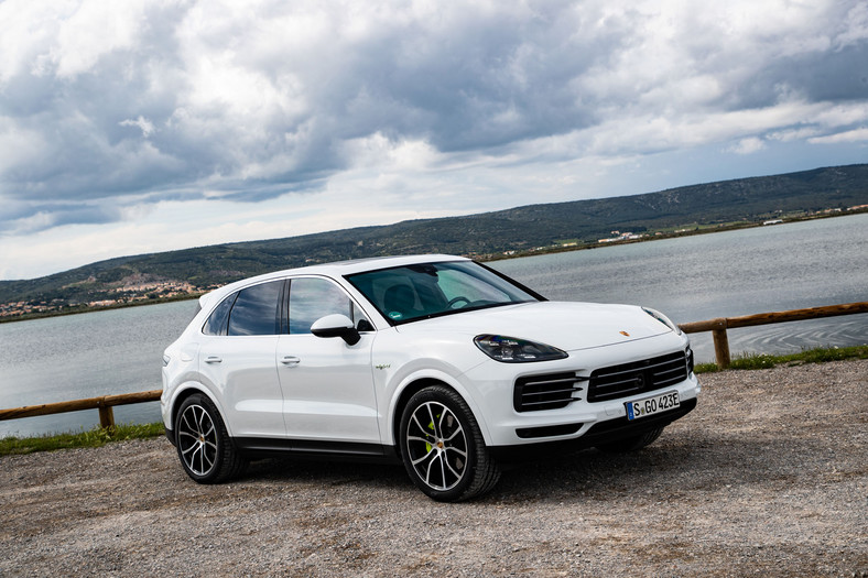 Porsche Cayenne E-hybrid - diesel naszych czasów