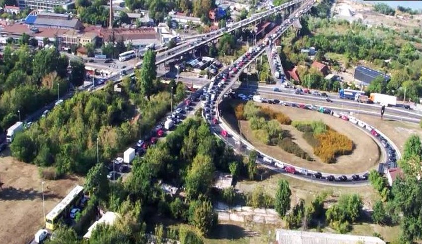 Kompletan zastoj formirao se na Pančevačkom mostu