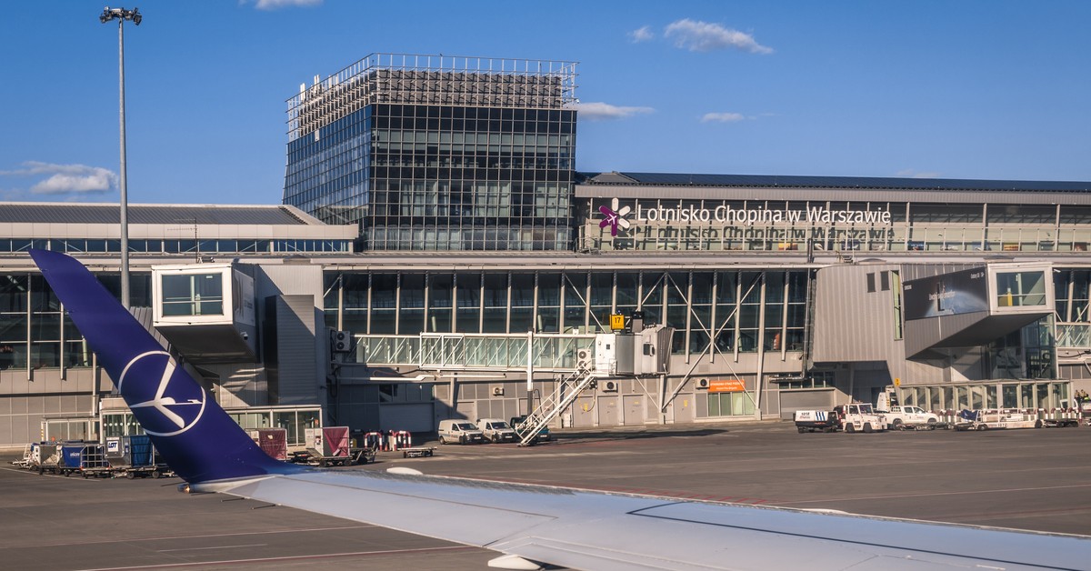 Lotnisko Chopina: Przemyt 5 kg rafy koralowej z Seszeli. Co grozi turyście?