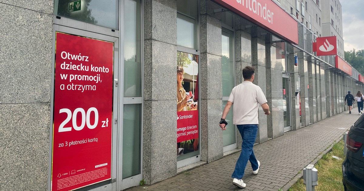 Znany bank znika z rynku. Co z klientami w Polsce?