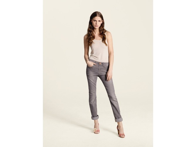 Przeżyj modnie lato w mieście - propozycje z kolekcji Mexx na lato 2011.