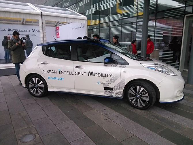 Autonomiczny Nissan Leaf