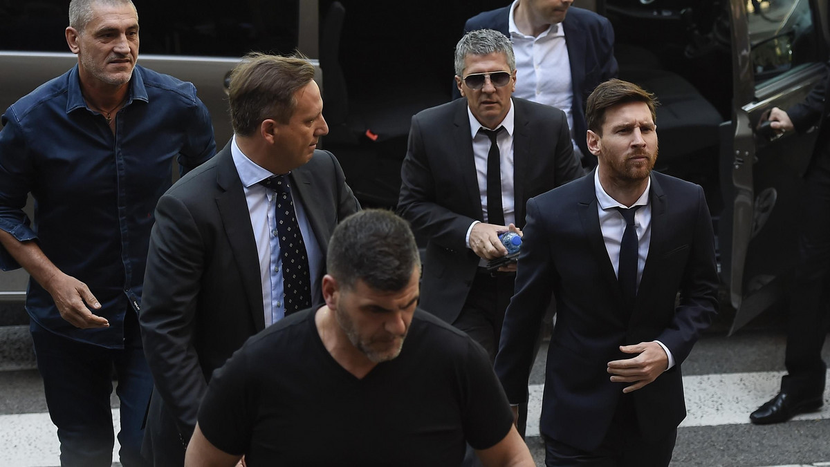 Przed działaczami Barcelony bardzo ważne dni. Jak poinformowały hiszpańskie media, do miasta Gaudiego przyleciał bowiem Jorge Messi, ojciec Leo, który ma z przedstawicielami Dumy Katalonii rozmawiać o przedłużeniu upływającego w 2018 roku kontraktu syna.