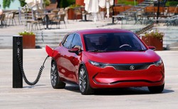 Izera zbiera fachowców Opla. "Projekt wjeżdża do ekstraklasy"