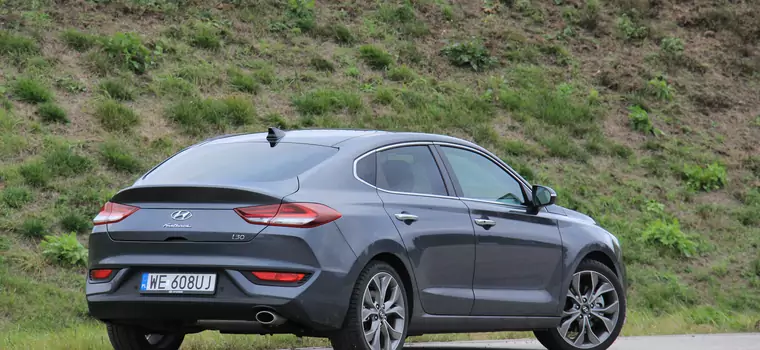 Hyundai i30 1.6 CRDI Fastback - coś za coś | TEST