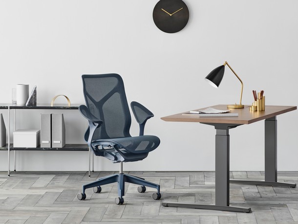 Fot. Bakata Design, Fotel biurowy Cosm prod. Herman Miller 