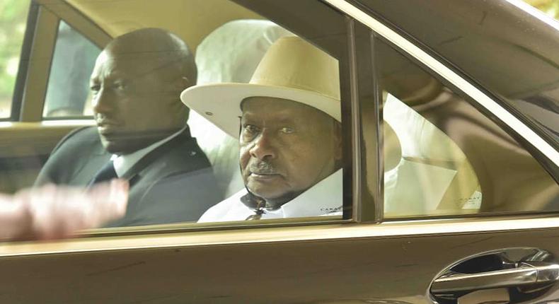 Deputy President William Ruto and Uganda President Yoweri Museveni