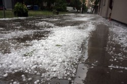 Gigantyczne gradobicie w Krakowie