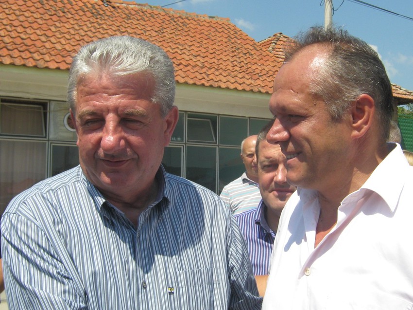 Avdi Bajrami u društvu Milorada Veljovića