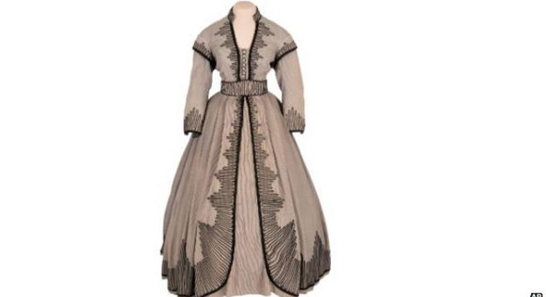 Vivien Leigh's outfit from 'Gone With The Wind' sold for $137,000