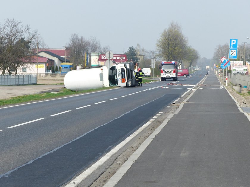 Ewakuacja mieszkańców. Przewróciła się cysterna z gazem