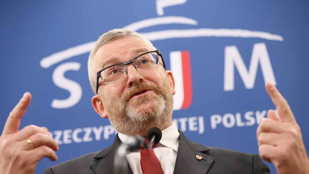 Poseł Konfederacji Przemysław Wipler wskazuje na motywacje Grzegorza Brauna w wyborach prezydenckich 2025: 'Chce więcej pieniędzy i więcej jedynek na listach wyborczych' [Źródło: Onet]