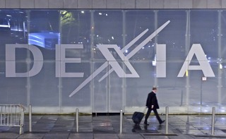 Rządy Belgii i Francji znowu ratują najgorszy bank Europy. Wpompują w Dexię 5,5 mld euro