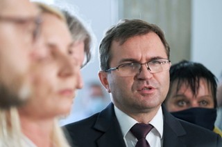 Girzyński: Trzeba skończyć z konfliktem Kaczyńskiego i Tuska