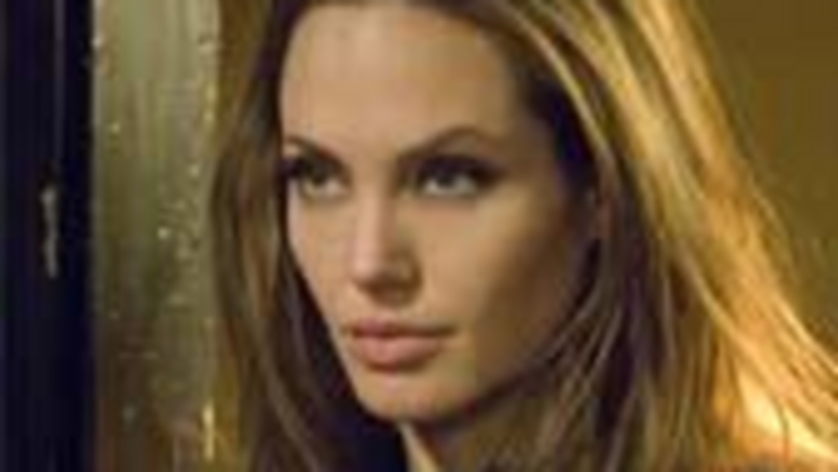 Angelina Jolie nie wystąpi w reklamie Emporio Armani z Davidem Beckhamem.