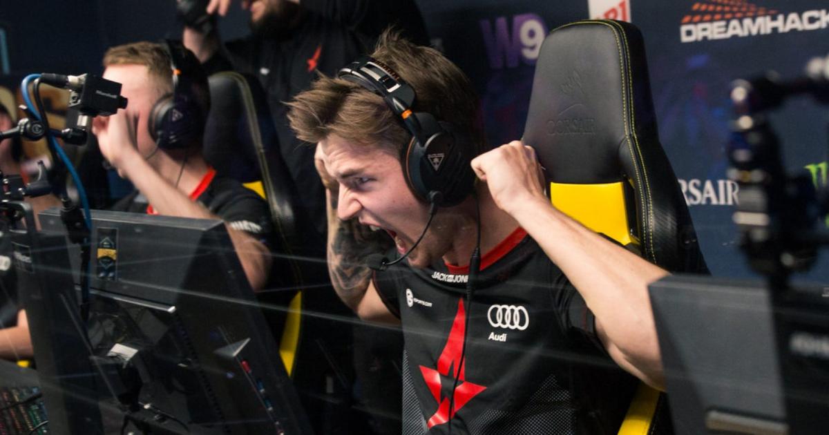 Dev1ce opuszcza Astralis i przychodzi do NIP