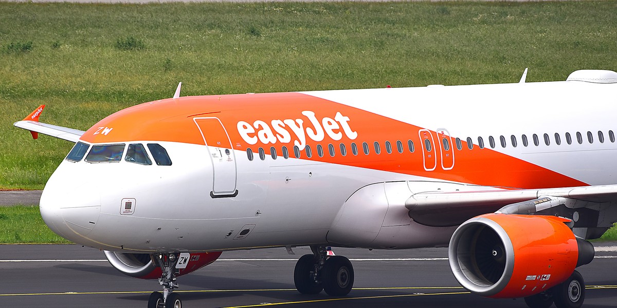 Brytyjski tani przewoźnik easyJet uzyskał kredyt, dzięki któremu zwiększył swoje rezerwy gotówki. 