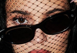 Kylie Jennerr u kampanji za 'Meta Glasses by Kylie'