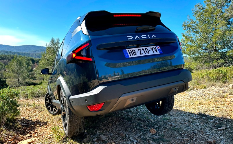 Nowa Dacia Bigster Hybrid 155