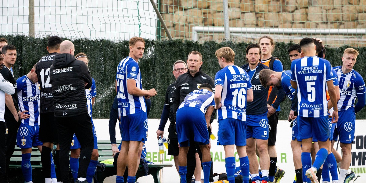 Samolot z piłkarzami IFK Goeteborg musiał awaryjnie lądować. 