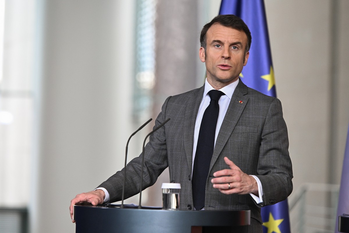 Macron ponownie nie wykluczył "operacji lądowych" na Ukrainie