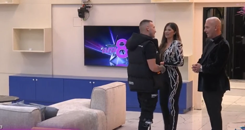 Elita 8, Kuća odabranih